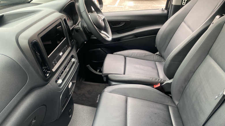Mercedes-Benz Vito L3 Diesel Rwd 114CDI Pro Van 9G-Tronic